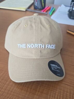 The North Face Norm Hat NWT